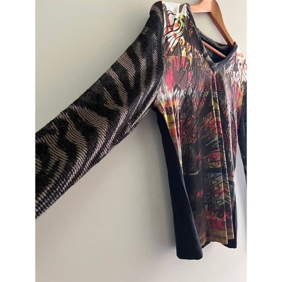 Cap Juluca A New Story Aldo Martins Knit Top Funky Artsy Abstract Size 12 JL - Picture 3 of 9